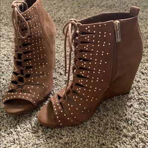 Wedges shoes